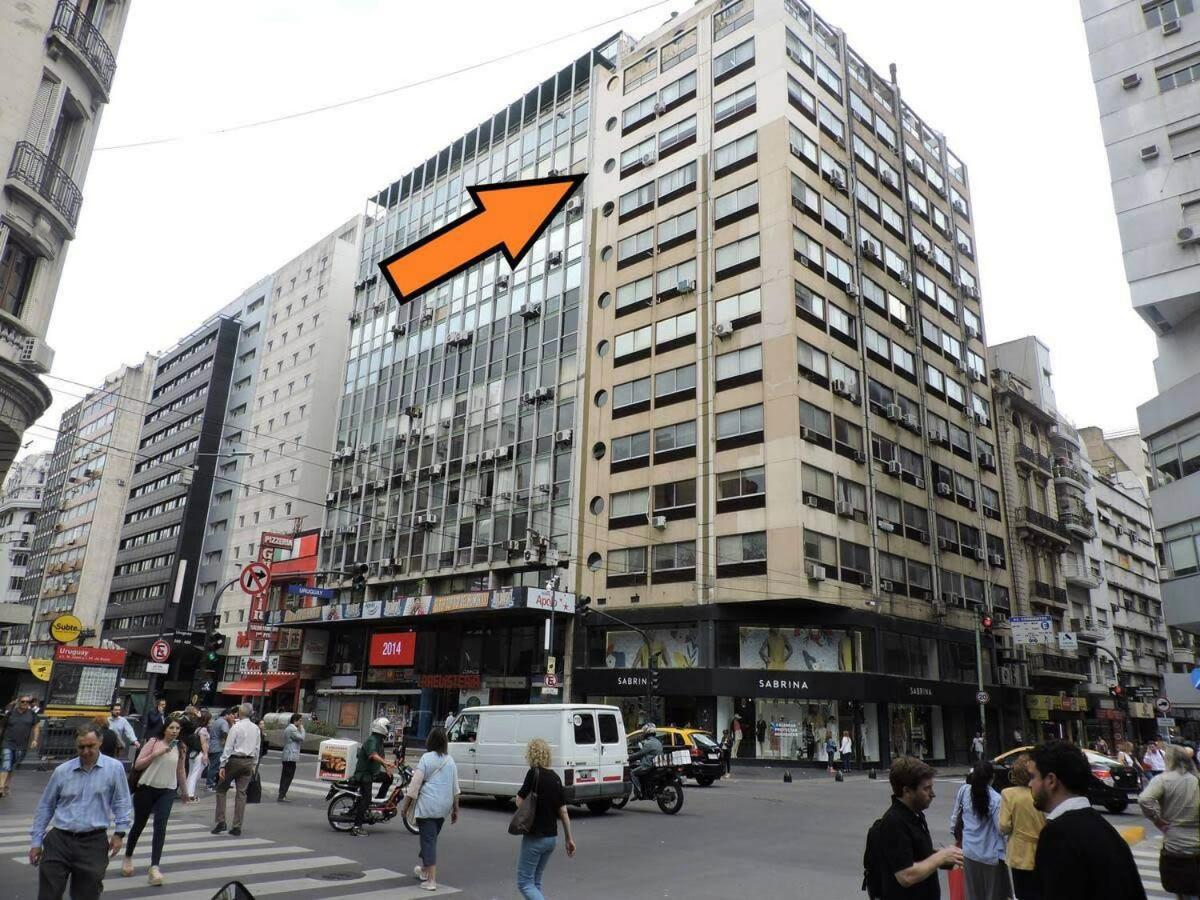 Апартаменты 4 Ventanales Sobre La Avenida Corrientes Буэнос-Айрес Экстерьер фото
