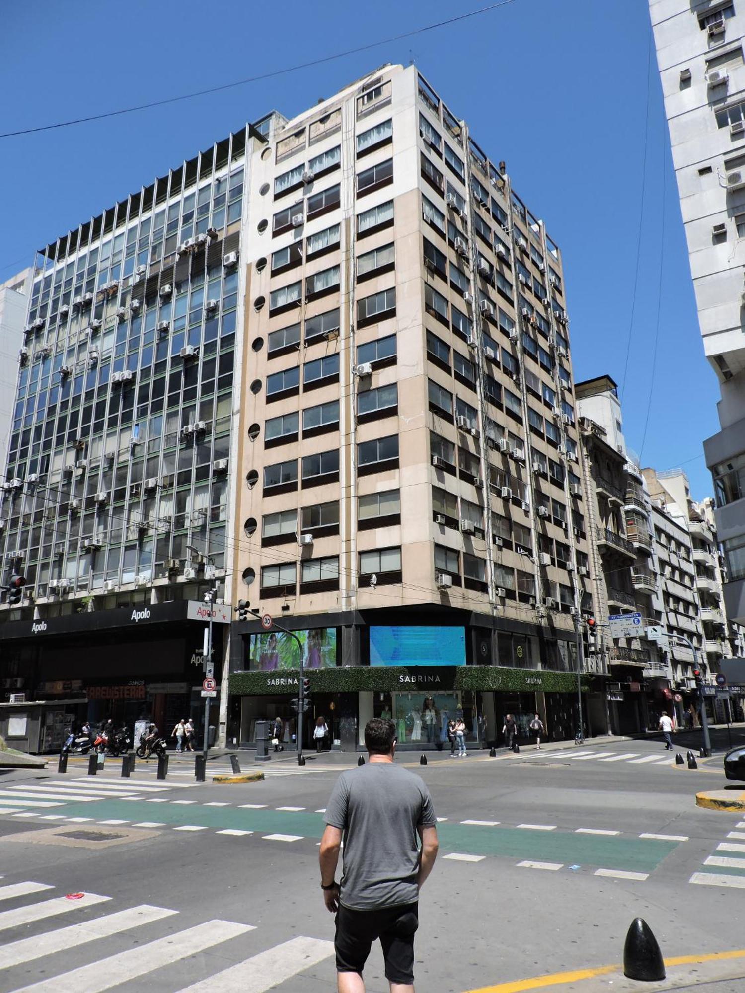 Апартаменты 4 Ventanales Sobre La Avenida Corrientes Буэнос-Айрес Экстерьер фото